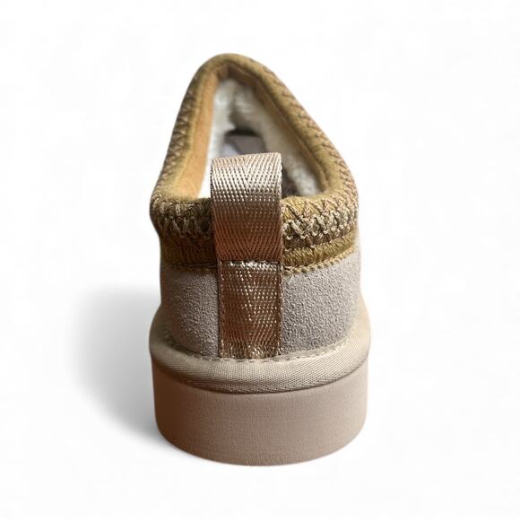 Women’s Size 9 Fuzzy Cozy Fleece Lined Slip-On Clog Slippers Beige Outdoor - Picture 9 of 10
